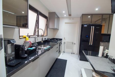 Apartamento à venda com 126m², 3 quartos e 3 vagasCozinha