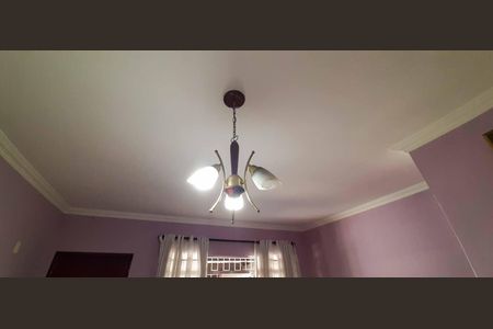 Casa para alugar com 375m², 4 quartos e 4 vagas Casa para alugar com 375m², 4 quartos e 4 vagasSala