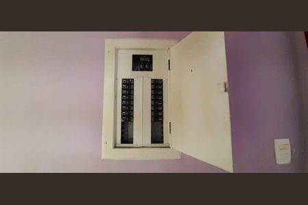 Casa para alugar com 375m², 4 quartos e 4 vagas Casa para alugar com 375m², 4 quartos e 4 vagasQuadro deÁrea comum Luz