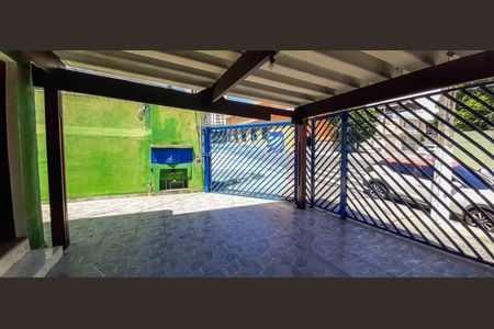 Casa para alugar com 375m², 4 quartos e 4 vagas Casa para alugar com 375m², 4 quartos e 4 vagasÁrea comum