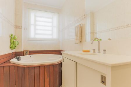 Apartamento à venda com 212m², 3 quartos e 1 vaga