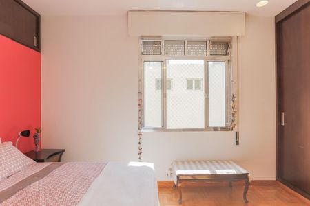 Apartamento à venda com 212m², 3 quartos e 1 vaga