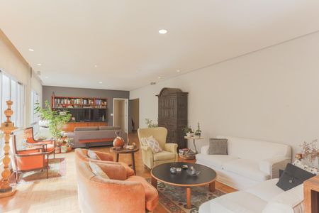 Apartamento à venda com 212m², 3 quartos e 1 vaga