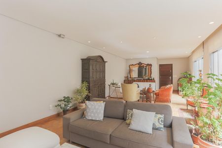 Apartamento à venda com 212m², 3 quartos e 1 vaga