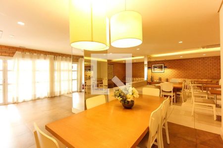 Apartamento à venda com 223m², 3 quartos e 4 vagas Área comum Salão