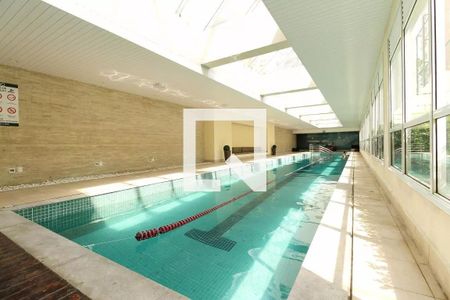 Apartamento à venda com 223m², 3 quartos e 4 vagasPiscina