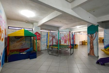 Apartamento para alugar com 160m², 3 quartos e 2 vagas Apartamento para alugar com 160m², 3 quartos e 2 vagasÁrea comum - Playground