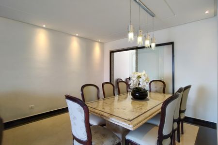 Apartamento para alugar com 160m², 3 quartos e 2 vagas Apartamento para alugar com 160m², 3 quartos e 2 vagasSala