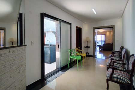 Apartamento para alugar com 160m², 3 quartos e 2 vagas Apartamento para alugar com 160m², 3 quartos e 2 vagasSala