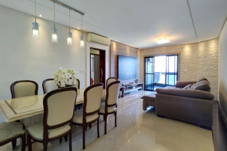 Apartamento para alugar com 160m², 3 quartos e 2 vagas Apartamento para alugar com 160m², 3 quartos e 2 vagasSala