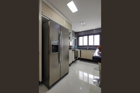 Apartamento para alugar com 160m², 3 quartos e 2 vagas Apartamento para alugar com 160m², 3 quartos e 2 vagasCozinha