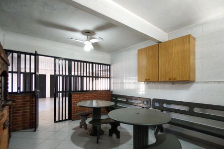 Apartamento para alugar com 160m², 3 quartos e 2 vagas Apartamento para alugar com 160m², 3 quartos e 2 vagasÁrea comum - Churrasqueira