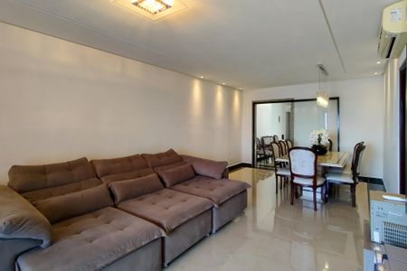 Apartamento para alugar com 160m², 3 quartos e 2 vagas Apartamento para alugar com 160m², 3 quartos e 2 vagasSala