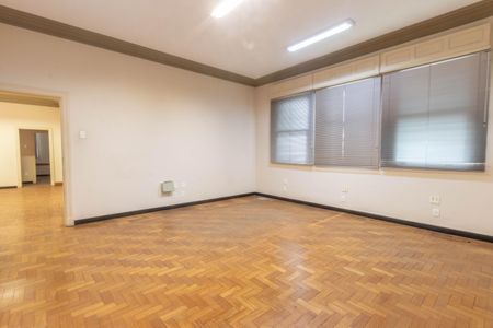 Casa à venda com 690m², 7 quartos e 16 vagasQuarto