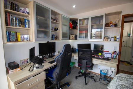 Apartamento à venda com 87m², 2 quartos e 2 vagasQuarto