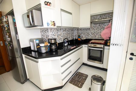 Apartamento à venda com 87m², 2 quartos e 2 vagasCozinha