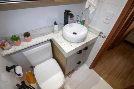 Apartamento à venda com 87m², 2 quartos e 2 vagasBanheiro