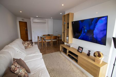 Apartamento à venda com 87m², 2 quartos e 2 vagasSala
