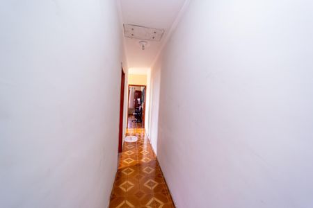 Casa à venda com 175m², 3 quartos e 2 vagas Casa à venda com 175m², 3 quartos e 2 vagasCorredor