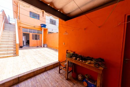 Casa à venda com 175m², 3 quartos e 2 vagas Casa à venda com 175m², 3 quartos e 2 vagasQuintal