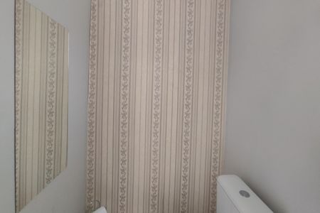 Casa à venda com 295m², 4 quartos e 2 vagas Casa à venda com 295m², 4 quartos e 2 vagasLavabo