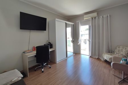 Casa à venda com 295m², 4 quartos e 2 vagas Casa à venda com 295m², 4 quartos e 2 vagasQuarto 3