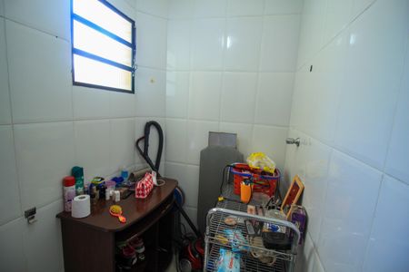 Casa à venda com 115m², 3 quartos e 2 vagasBanheiro