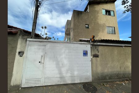 Casa para alugar com 110m², 2 quartos e 1 vagaFachada + plaquinha