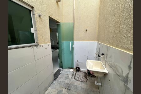 Casa para alugar com 110m², 2 quartos e 1 vagaÁrea de Serviço