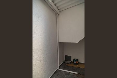 Casa à venda com 69m², 2 quartos e 1 vagaÁrea de Serviço