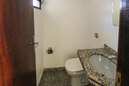 Casa de condomínio à venda com 85m², 2 quartos e 1 vagaLavabo