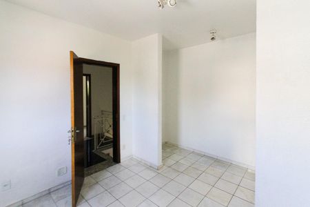 Casa de condomínio à venda com 85m², 2 quartos e 1 vagaQuarto
