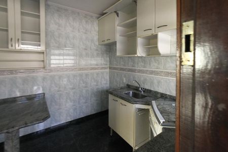 Casa de condomínio à venda com 85m², 2 quartos e 1 vagaCozinha