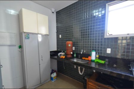 Apartamento à venda com 83m², 3 quartos e 1 vagasalao de festas/ cozinha