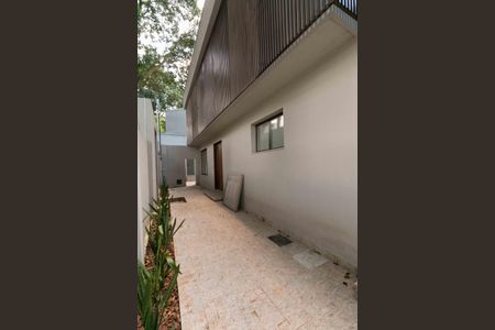 Casa à venda com 430m², 4 quartos e 4 vagas Casa à venda com 430m², 4 quartos e 4 vagasÁrea Externa