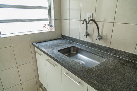 Casa para alugar com 80m², 2 quartos e 1 vaga Casa para alugar com 80m², 2 quartos e 1 vagaCozinha - Pia