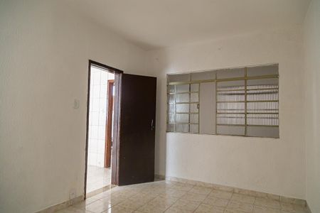 Casa para alugar com 80m², 2 quartos e 1 vaga Casa para alugar com 80m², 2 quartos e 1 vagaQuarto 2