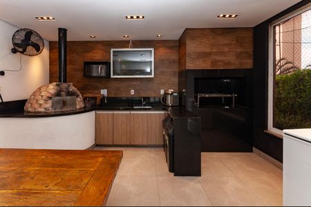 Apartamento para alugar com 132m², 3 quartos e 2 vagas Apartamento para alugar com 132m², 3 quartos e 2 vagasÁrea comum