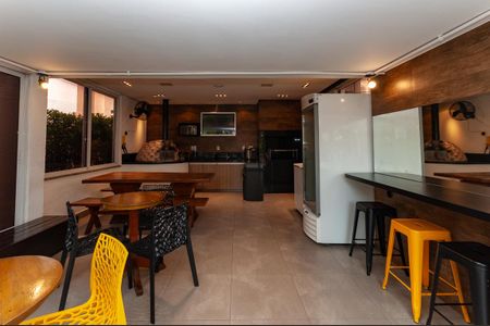 Apartamento para alugar com 132m², 3 quartos e 2 vagas Apartamento para alugar com 132m², 3 quartos e 2 vagasÁrea comum