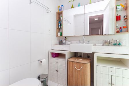 Apartamento para alugar com 132m², 3 quartos e 2 vagas Apartamento para alugar com 132m², 3 quartos e 2 vagasBanheiro 2