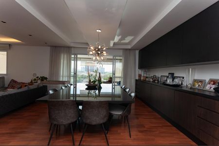 Apartamento para alugar com 132m², 3 quartos e 2 vagas Apartamento para alugar com 132m², 3 quartos e 2 vagasSala de Jantar