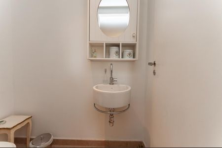 Apartamento para alugar com 132m², 3 quartos e 2 vagas Apartamento para alugar com 132m², 3 quartos e 2 vagasLavabo