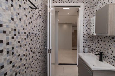 Apartamento à venda com 40m², 2 quartos e sem vaga Apartamento à venda com 40m², 2 quartos e sem vagaBanheiro