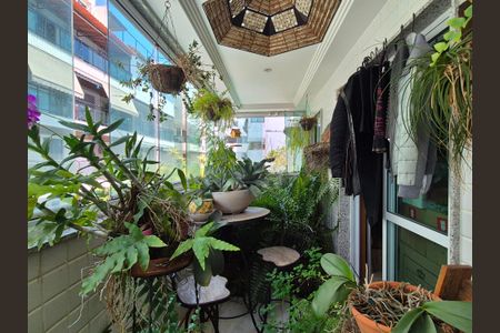 Apartamento à venda com 86m², 3 quartos e 2 vagasVaranda