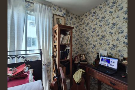 Apartamento à venda com 86m², 3 quartos e 2 vagasQuarto 2