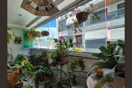 Apartamento à venda com 86m², 3 quartos e 2 vagasVaranda