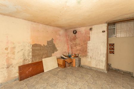 Casa à venda com 280m², 4 quartos e 4 vagasPorão