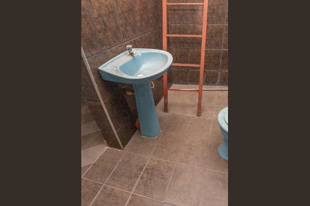 Casa à venda com 280m², 4 quartos e 4 vagasCasa 2 - Banheiro