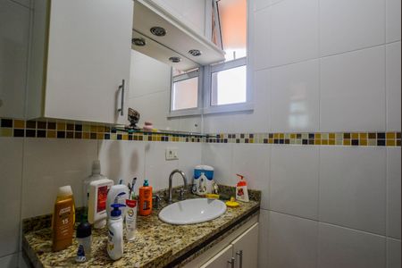 Apartamento à venda com 340m², 4 quartos e 4 vagasBanheiro da Suíte 2