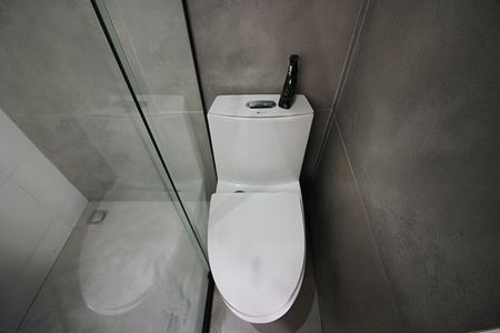 Casa à venda com 140m², 3 quartos e 3 vagasQuarto 3 - Suíte Banheiro 